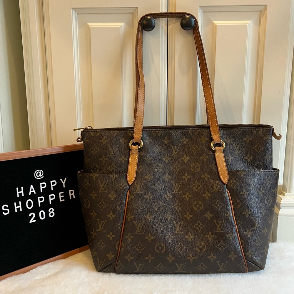 Authentic Louis Vuitton Totally MM Shoulder Bag